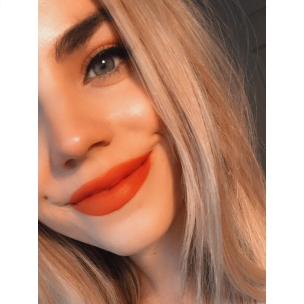 Meet your Posher, Brendi